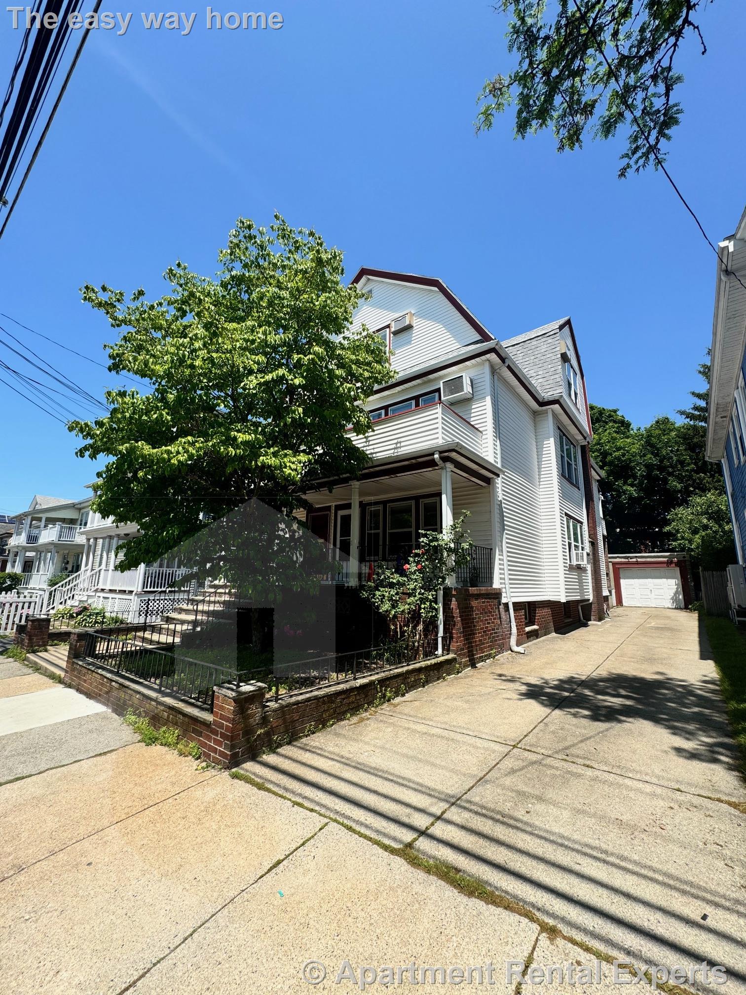 4 bed, 2 bath apartment for rent at 19 Gordon St Unit 2, Tufts — photo 1 of 24