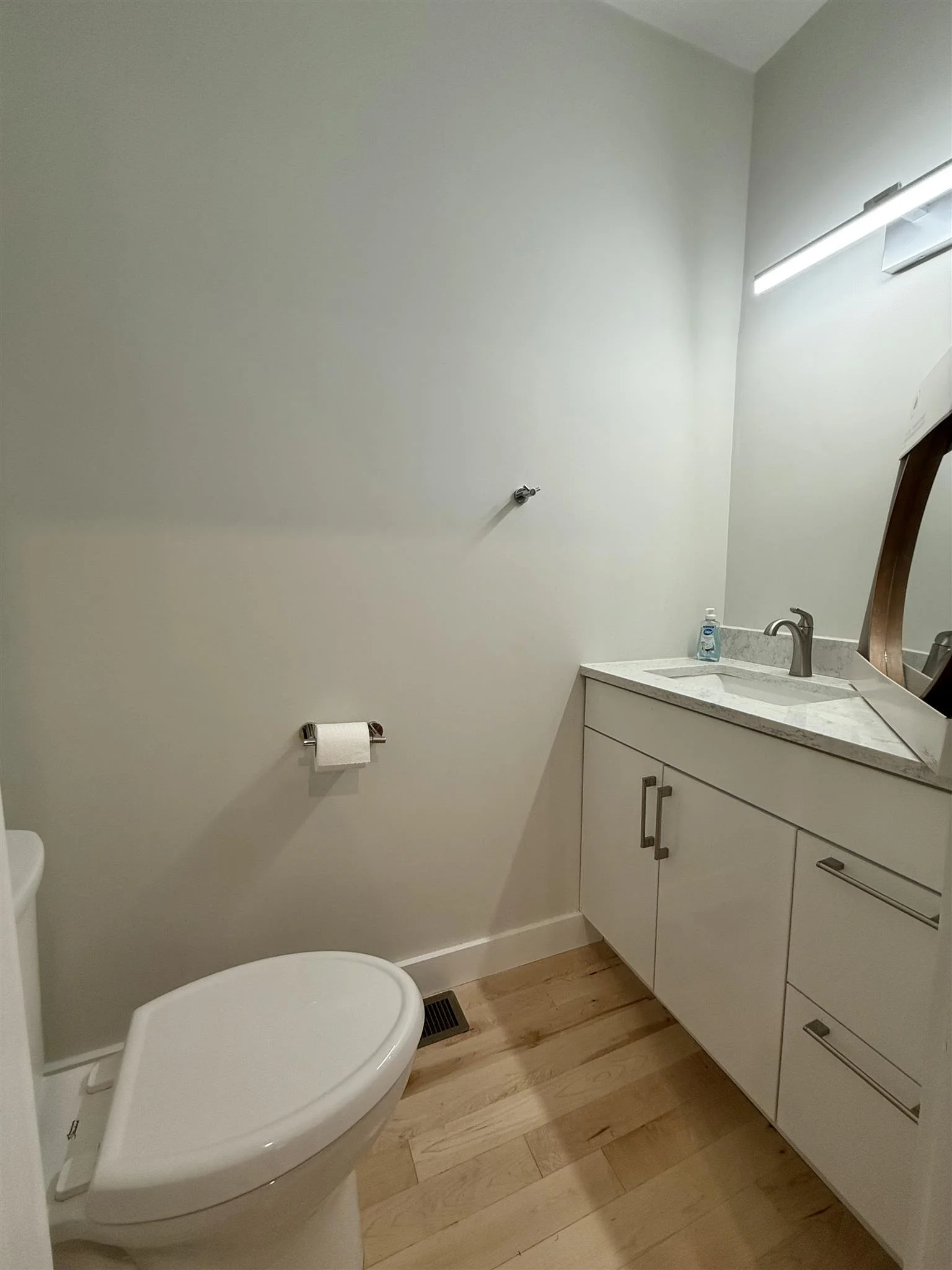 2 bed, 1.5 bath apartment for rent at 19 Gorham St Unit 1, Teele Square — photo 5 of 17