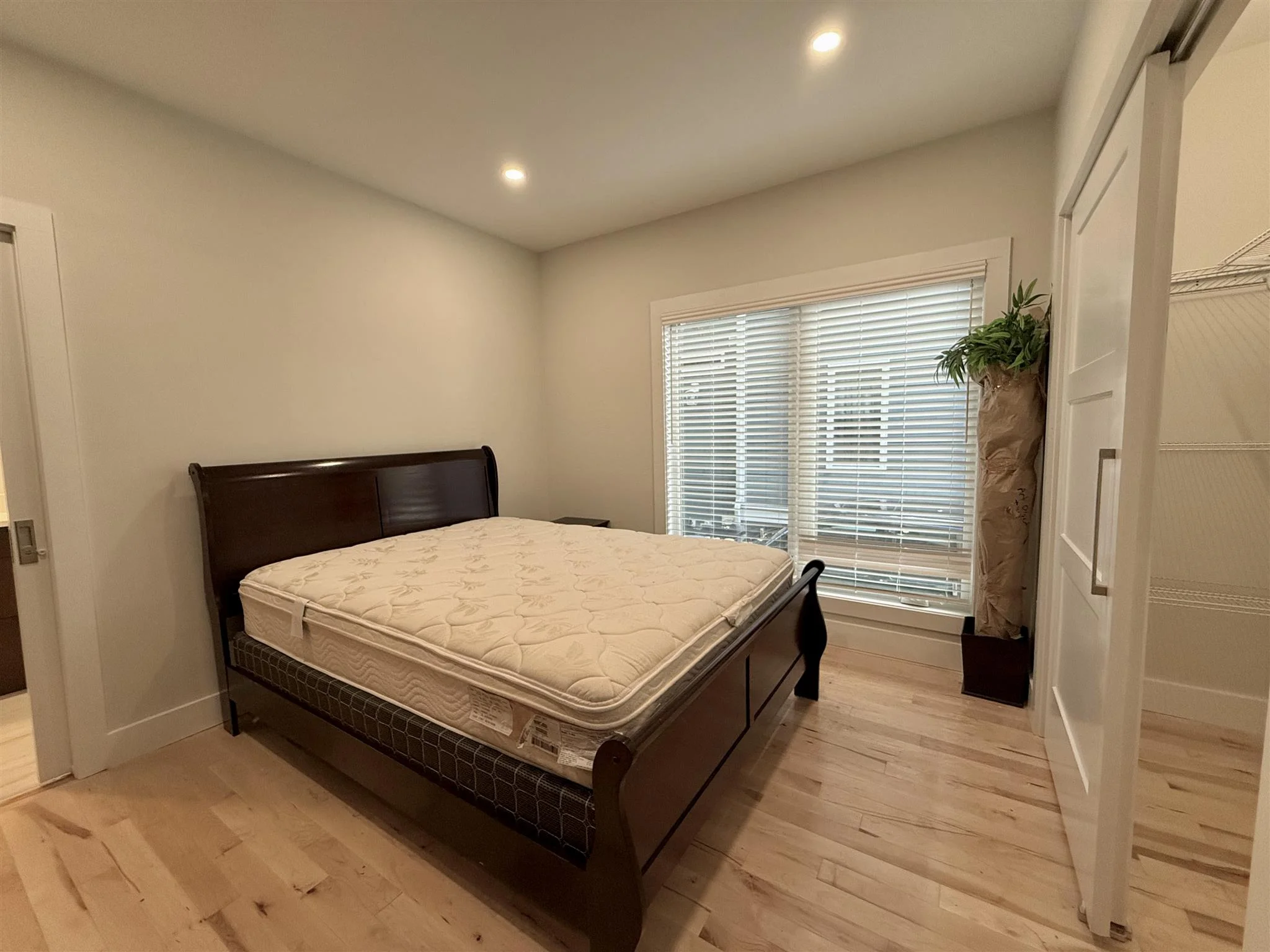 2 bed, 1.5 bath apartment for rent at 19 Gorham St Unit 1, Teele Square — photo 12 of 17