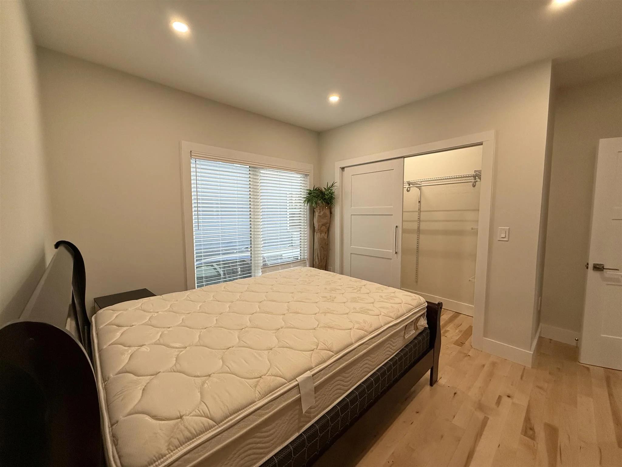 2 bed, 1.5 bath apartment for rent at 19 Gorham St Unit 1, Teele Square — photo 11 of 17