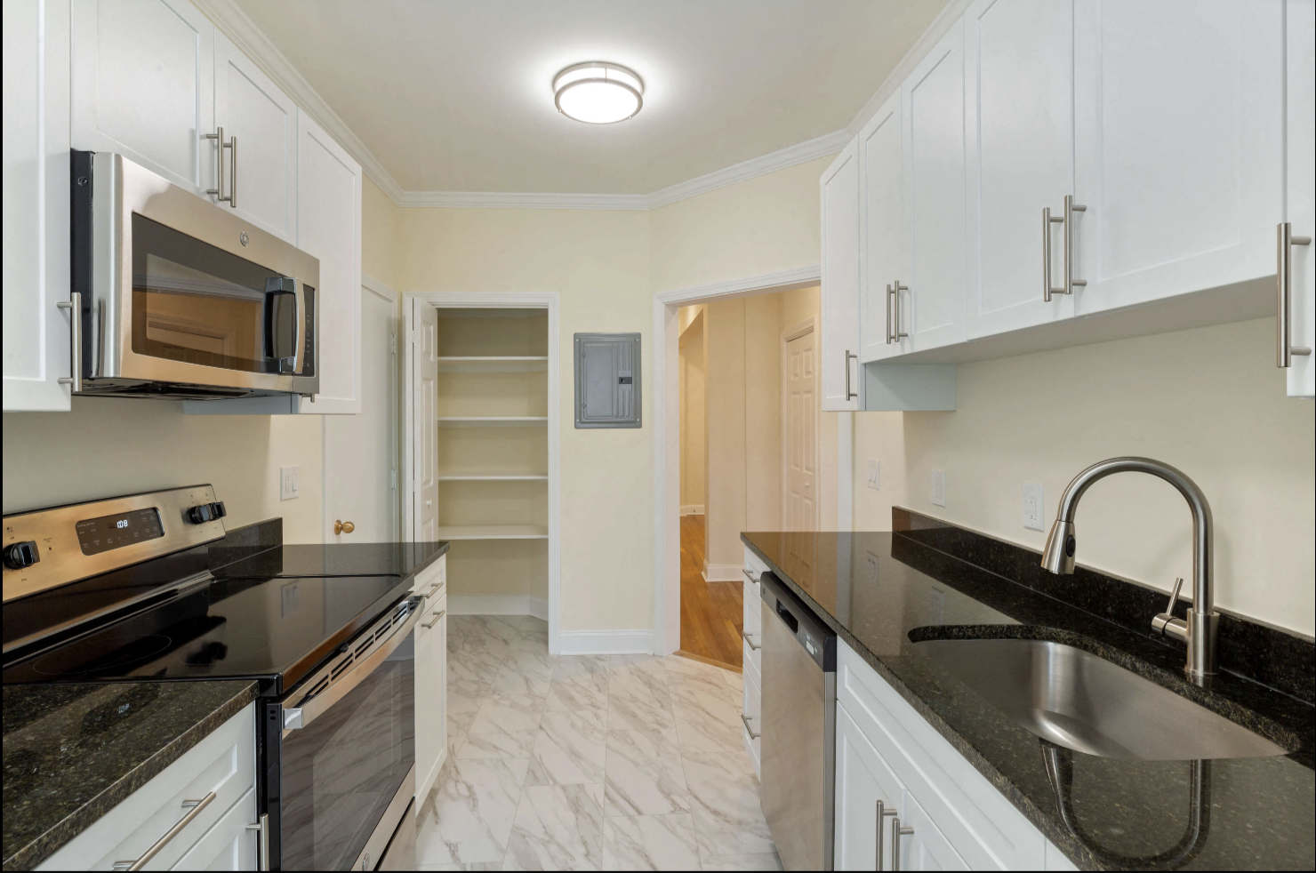 2 bed, 1 bath apartment for rent at 19 Green Unit 3, Coolidge Corner — photo 3 of 5