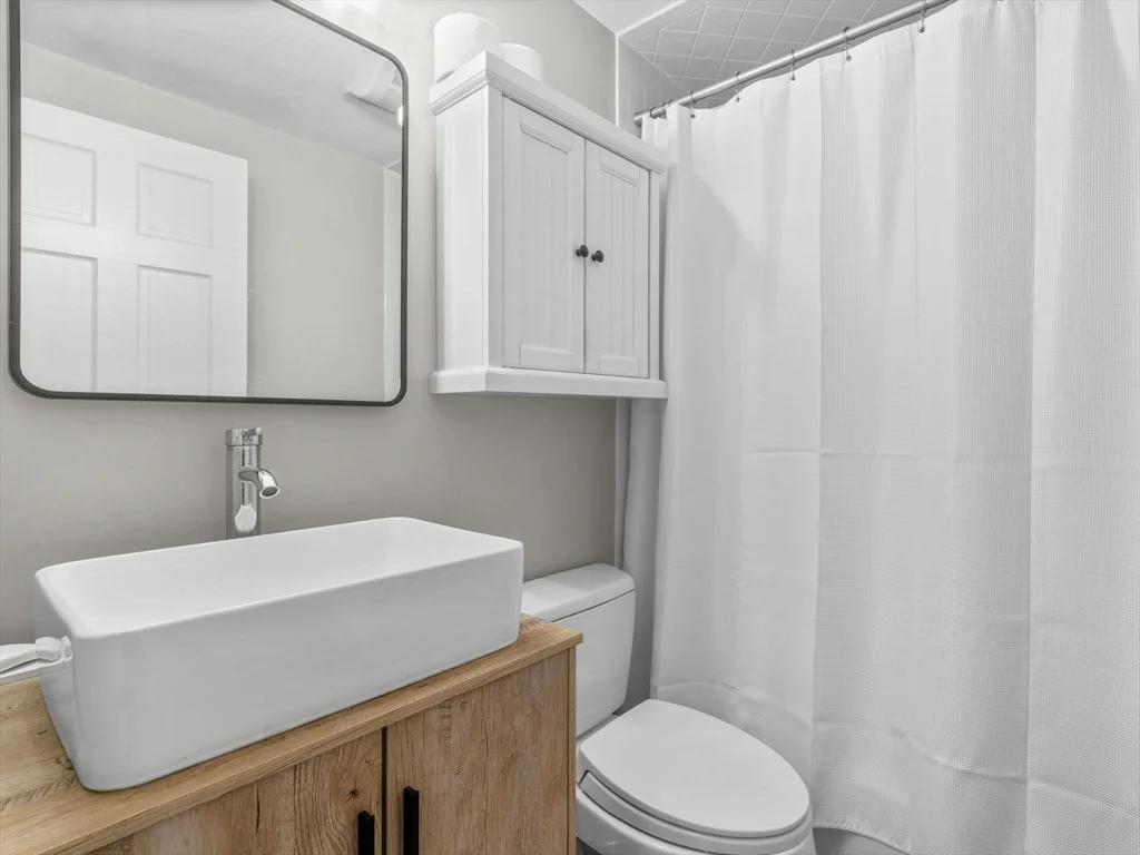 2 bed, 1 bath apartment for rent at 19 Greenwich Park Unit 2, South End — photo 11 of 18