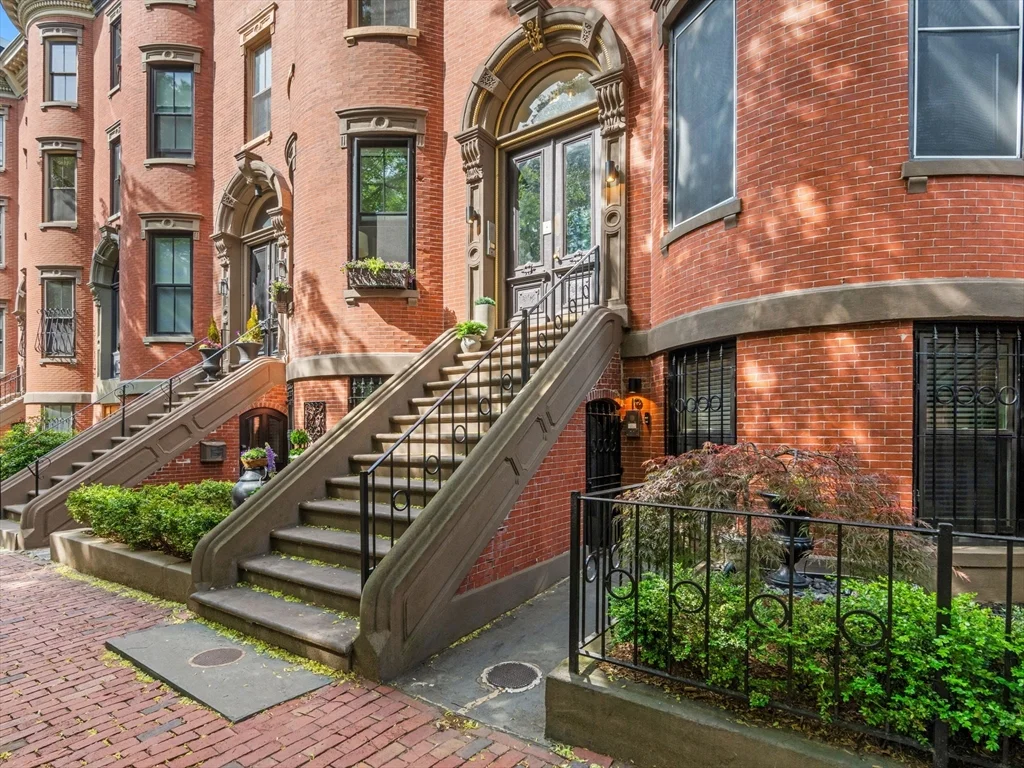 2 bed, 1 bath apartment for rent at 19 Greenwich Park Unit 2, South End — photo 16 of 18