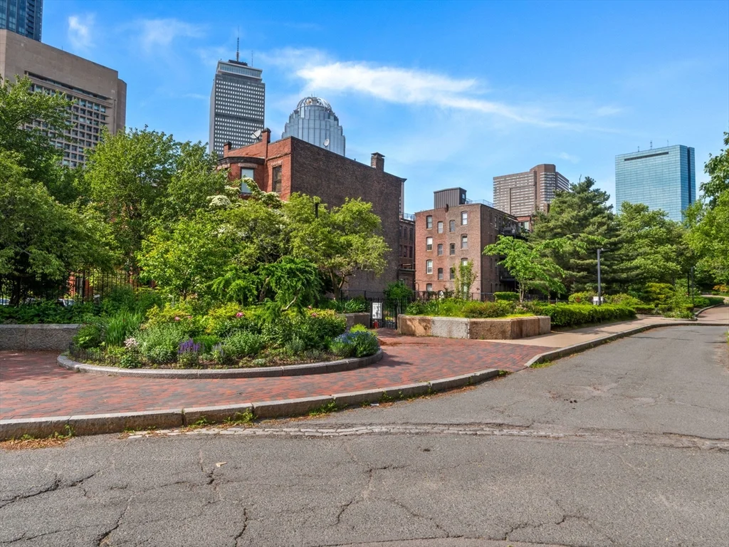 2 bed, 1 bath apartment for rent at 19 Greenwich Park Unit 2, South End — photo 18 of 18