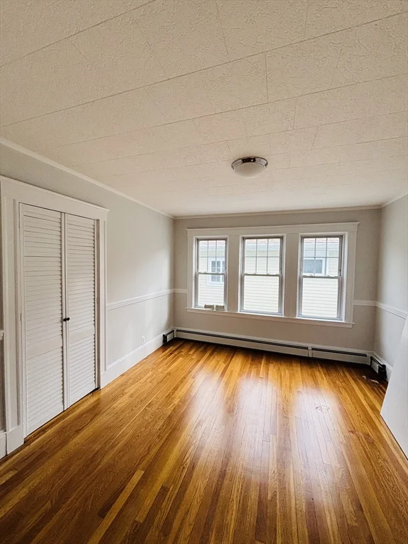 4 bed, 1 bath apartment for rent at 19 Harding Ave Unit 2, Everett — photo 4 of 6
