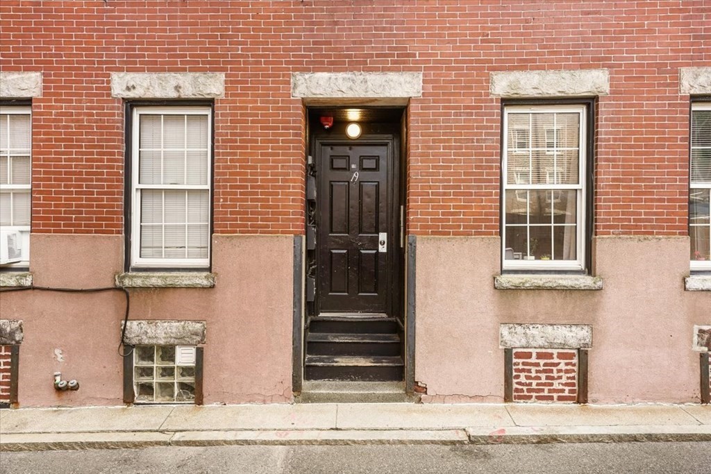 1 bed, 1 bath apartment for rent at 19 Harris St Unit 3, North End — photo 10 of 14