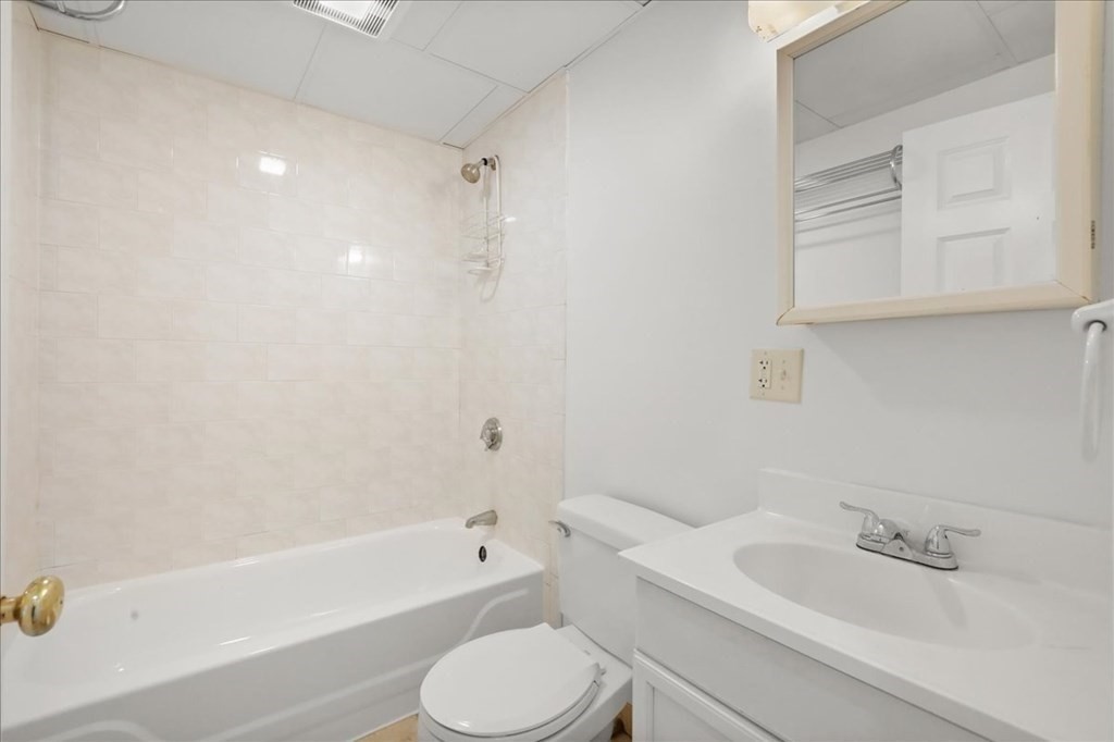 1 bed, 1 bath apartment for rent at 19 Harris St Unit 3, North End — photo 7 of 14