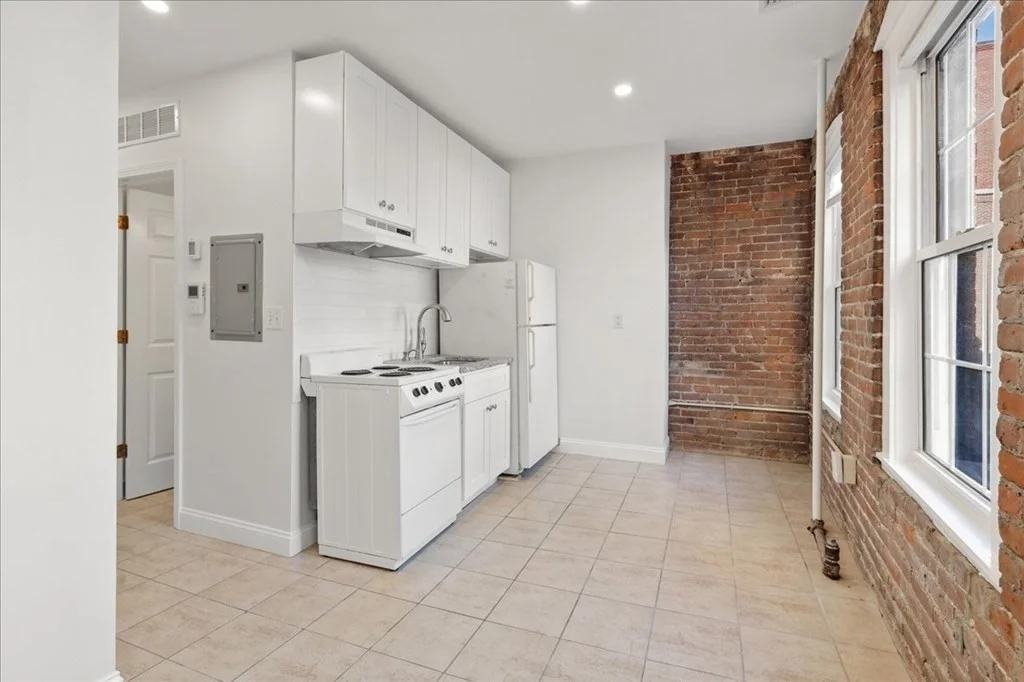 1 bed, 1 bath apartment for rent at 19 Harris St Unit 4, North End — photo 6 of 14