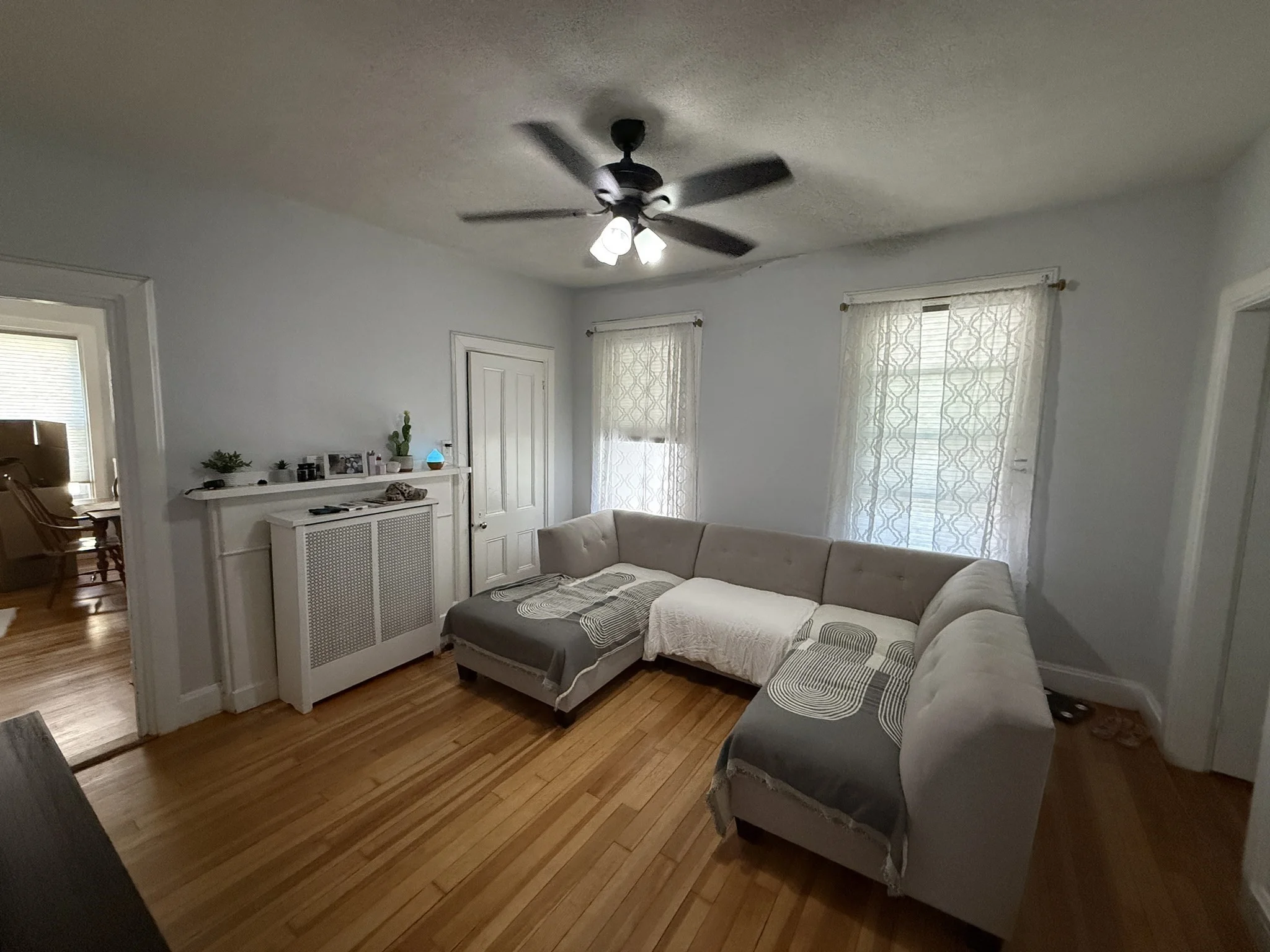 3 bed, 1 bath apartment for rent at 19 Harrison St Unit 1, Taunton — photo 4 of 17