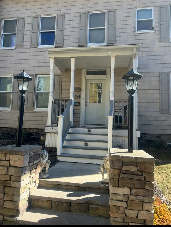 2 bed, 1 bath apartment for rent at 19 Harrison St Unit 2, Taunton — photo 1 of 9