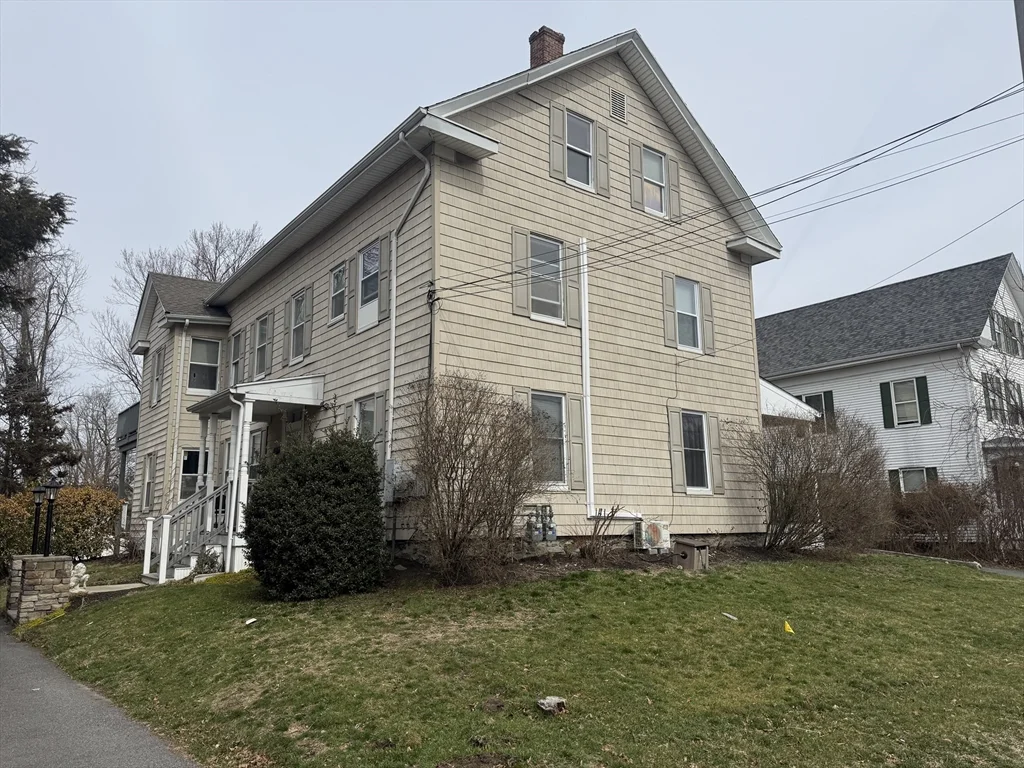2 bed, 1 bath apartment for rent at 19 Harrison St Unit 2, Taunton — photo 2 of 9