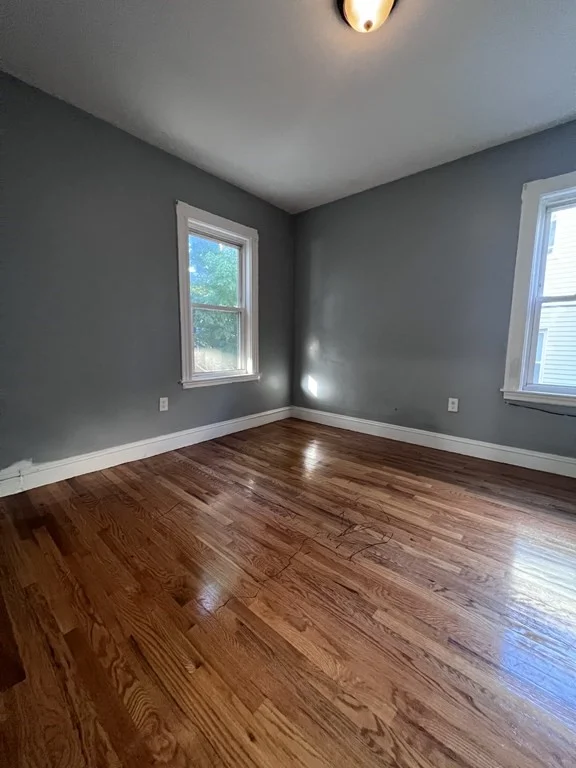 3 bed, 1 bath apartment for rent at 19 Hecla St Unit 2, Dorchester — photo 4 of 6