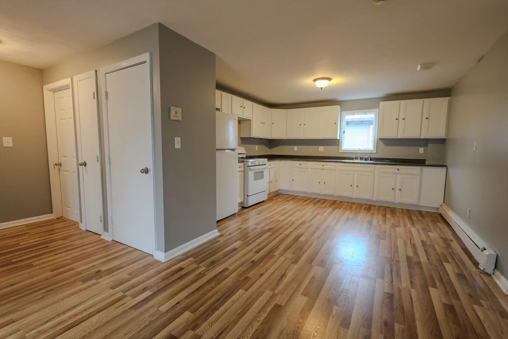 3 bed, 1 bath apartment for rent at 19 Hiawatha Rd Unit 3, Mattapan — photo 7 of 14