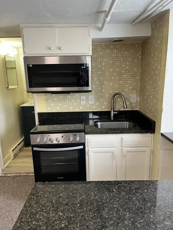 1 bed, 1 bath apartment for rent at 19 Hill St Unit 1, Weymouth — photo 3 of 10