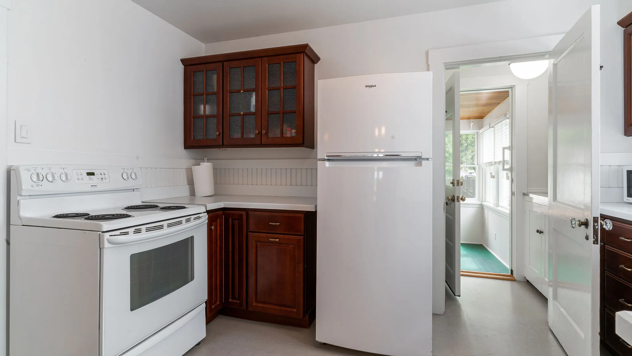 2 bed, 1 bath apartment for rent at 19 Holden Rd Unit 1, Belmont — photo 8 of 25