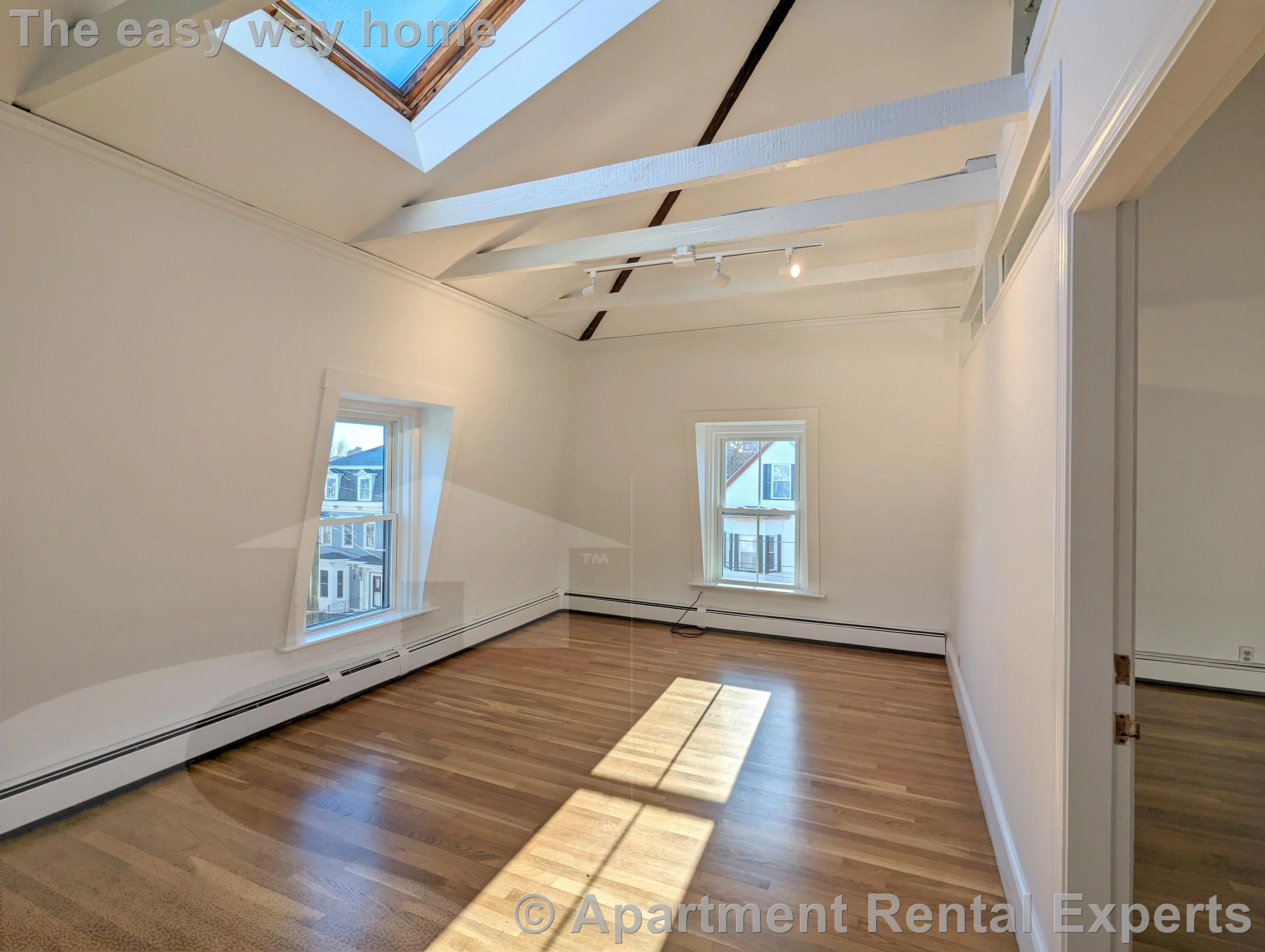 1 bed, 1 bath apartment for rent at 19 Howe St Unit 3, Winter Hill — photo 1 of 17