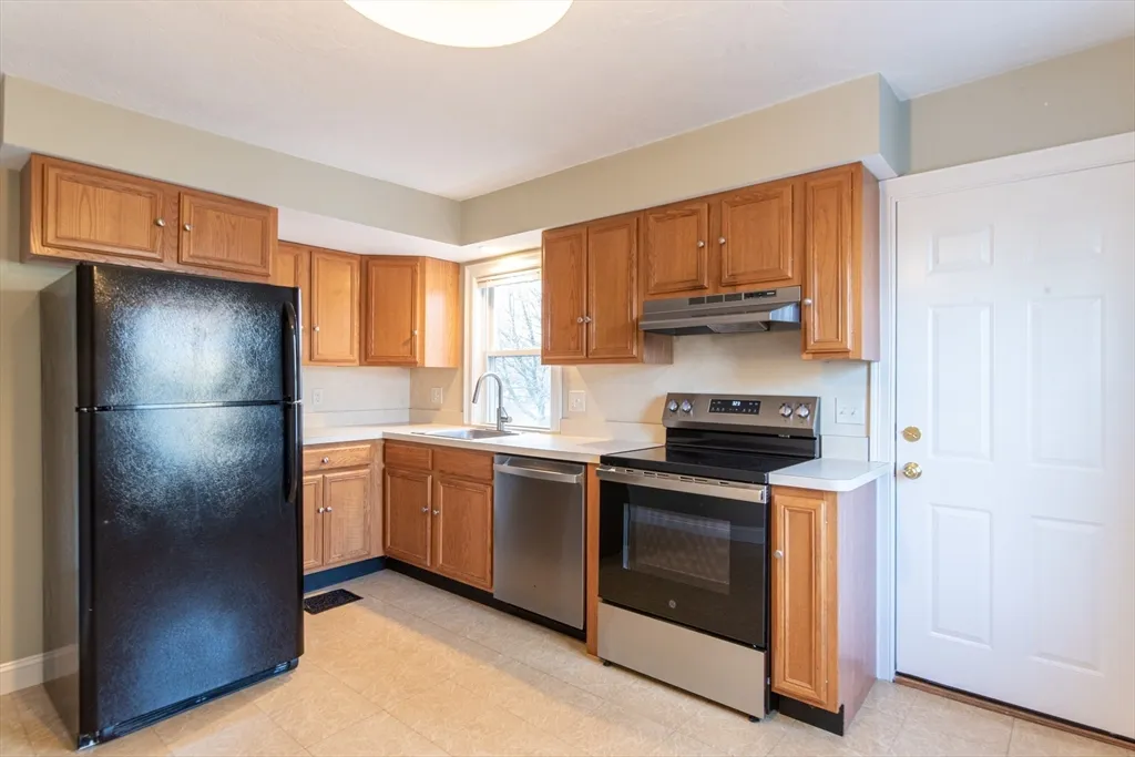 1 bed, 1 bath apartment for rent at 19 Hoyle Unit 2, Norwood