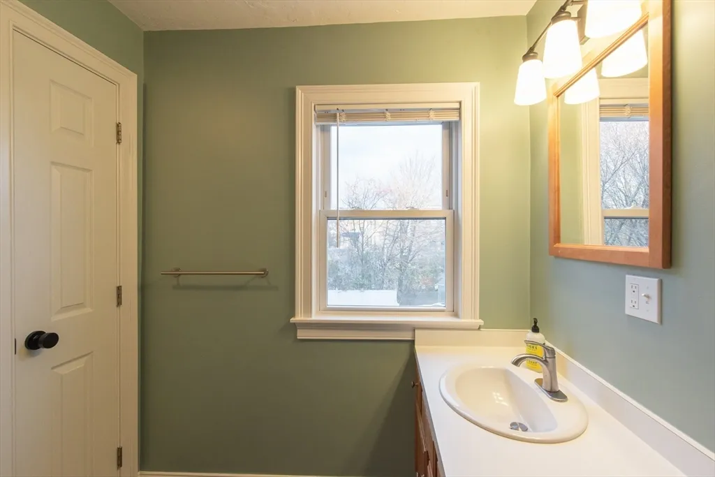 1 bed, 1 bath apartment for rent at 19 Hoyle Unit 2, Norwood — photo 4 of 11