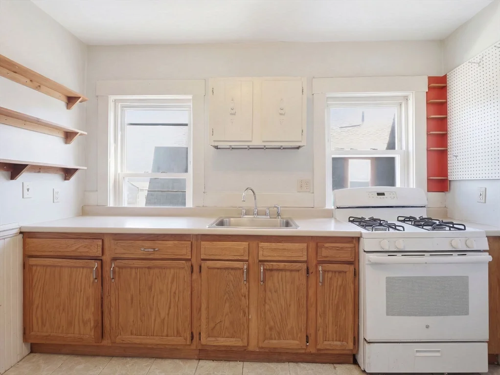 3 bed, 1 bath apartment for rent at 19 Irma Unit 3, Watertown — photo 5 of 21