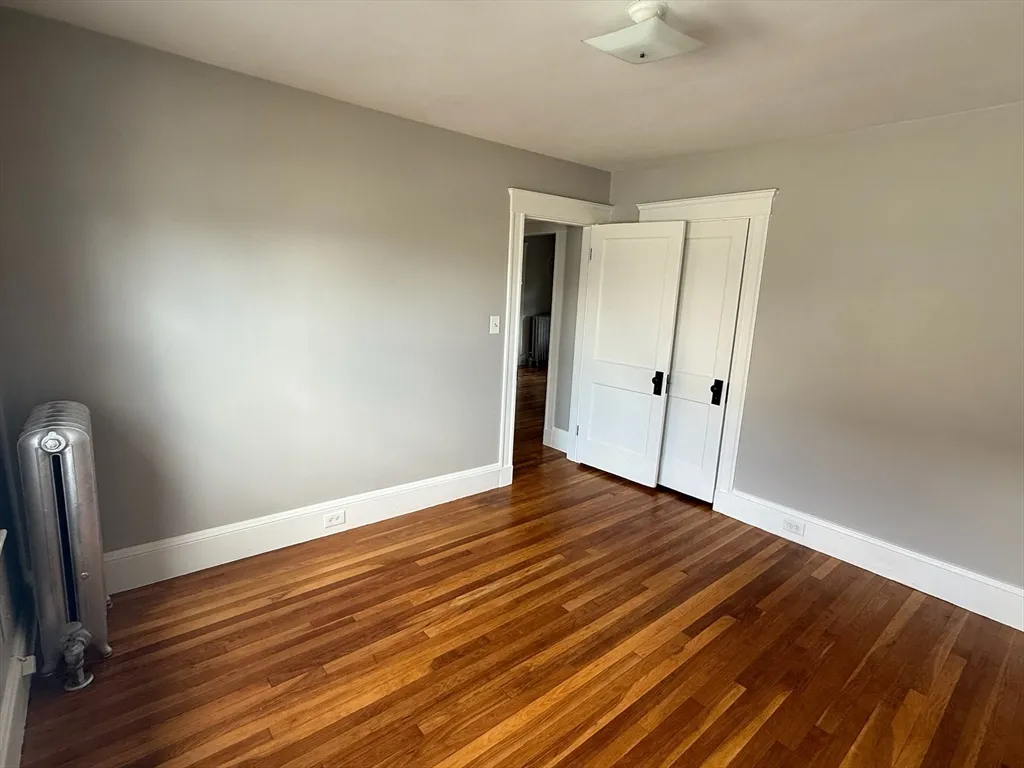 3 bed, 1 bath apartment for rent at 19 Jonathan St Unit 2, Belmont — photo 9 of 13