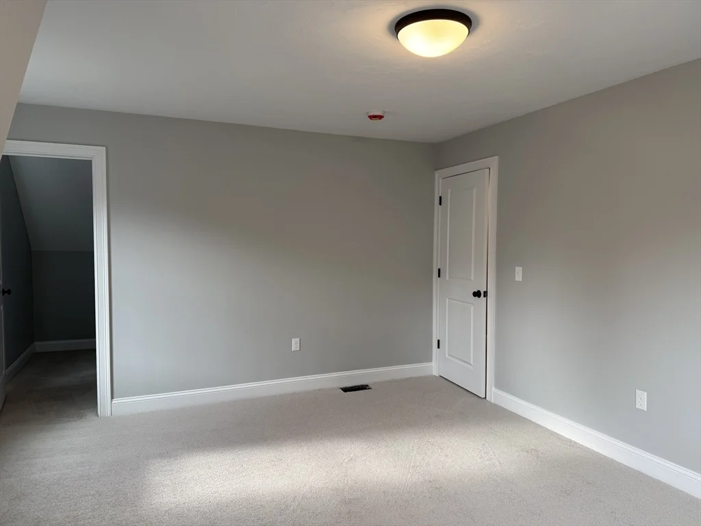 4 bed, 2 bath apartment for rent at 19 Kashmirs Way Unit 19, Middleboro — photo 19 of 34