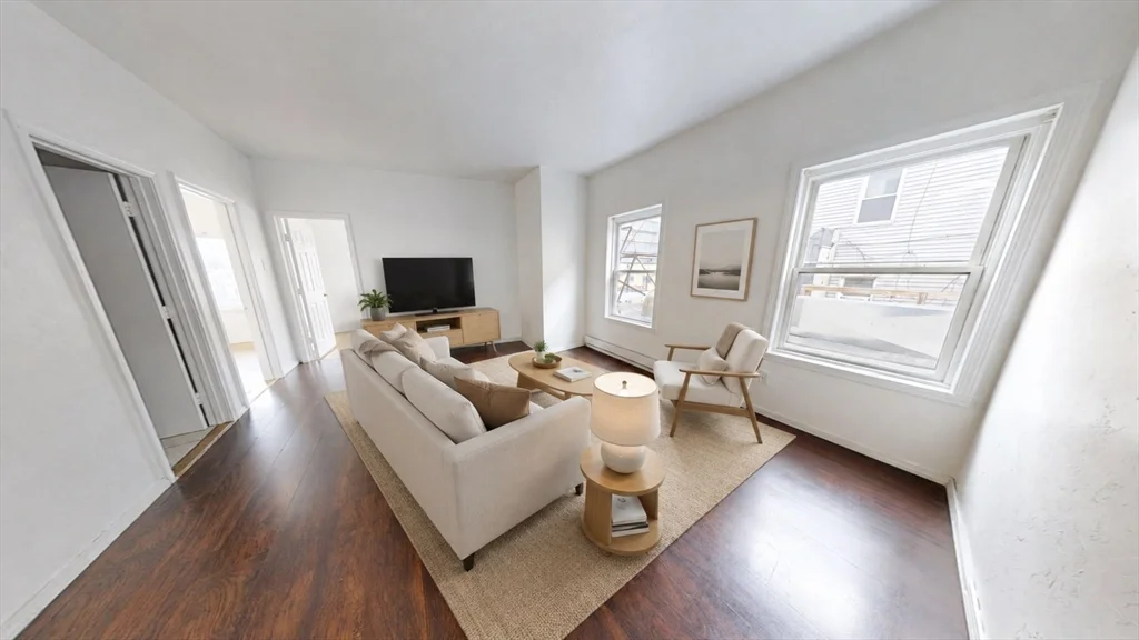 3 bed, 1 bath apartment for rent at 19 Kelley Sq Unit 2, Worcester — photo 2 of 10