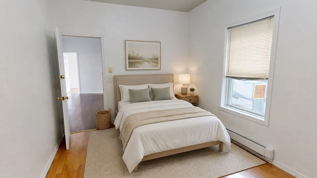 3 bed, 1 bath apartment for rent at 19 Kelley Sq Unit 2, Worcester — photo 5 of 10