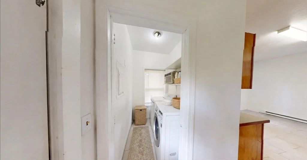 3 bed, 1 bath apartment for rent at 19 Kelley Sq Unit 2, Worcester — photo 10 of 10