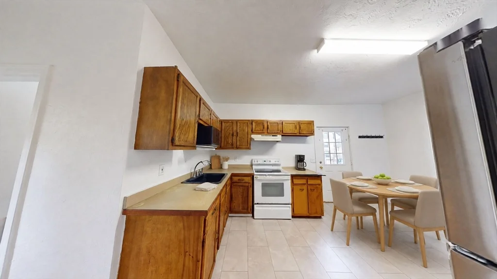 3 bed, 1 bath apartment for rent at 19 Kelley Sq Unit 2, Worcester