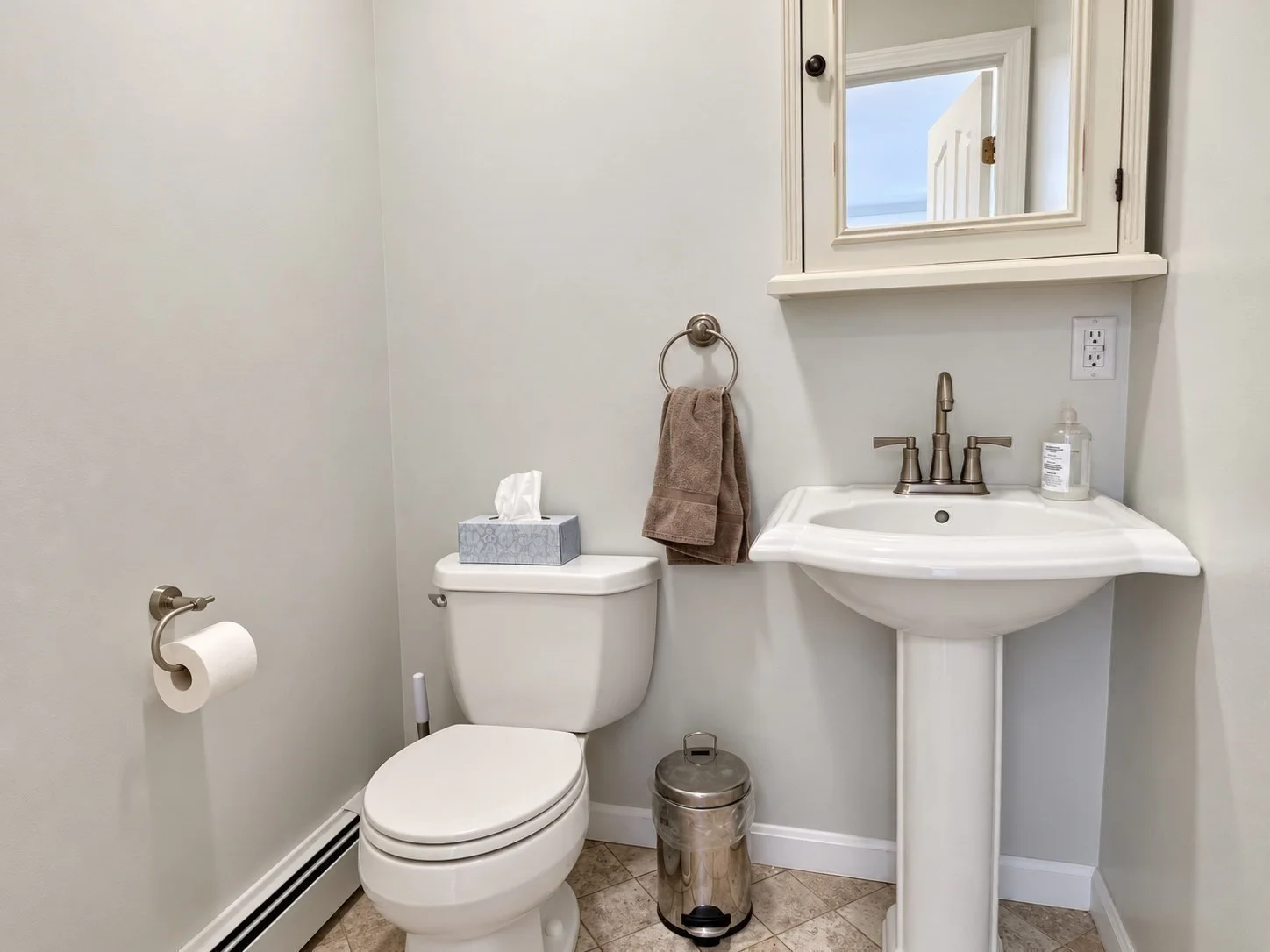 2 bed, 1 bath apartment for rent at 19 Kennebec Unit A, Burncoat — photo 8 of 15