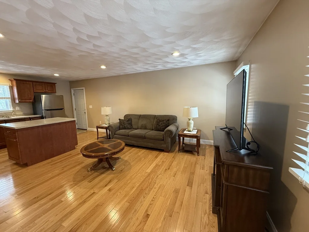 1 bed, 1 bath apartment for rent at 19 Kensington Unit 1, Billerica — photo 3 of 13
