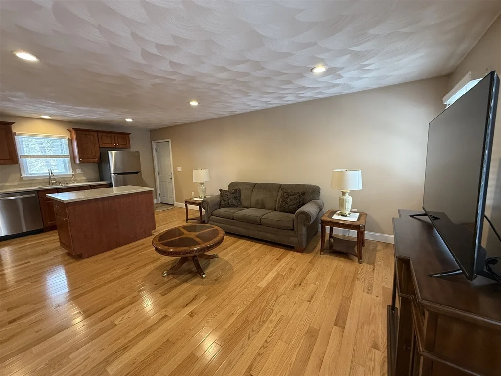 1 bed, 1 bath apartment for rent at 19 Kensington Unit 1, Billerica — photo 5 of 13
