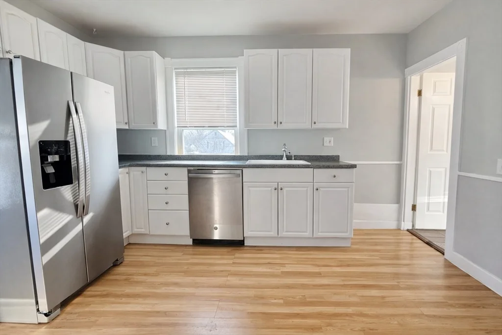 3 bed, 1 bath apartment for rent at 19 Kunkel Pl Unit 2, Dedham — photo 1 of 9