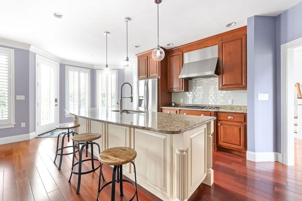 6 bed, 4+ bath apartment for rent at 19 Langdon St, Norwood — photo 5 of 42