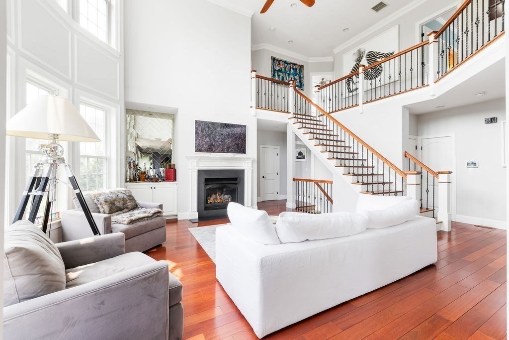 6 bed, 4+ bath apartment for rent at 19 Langdon St, Norwood — photo 3 of 42