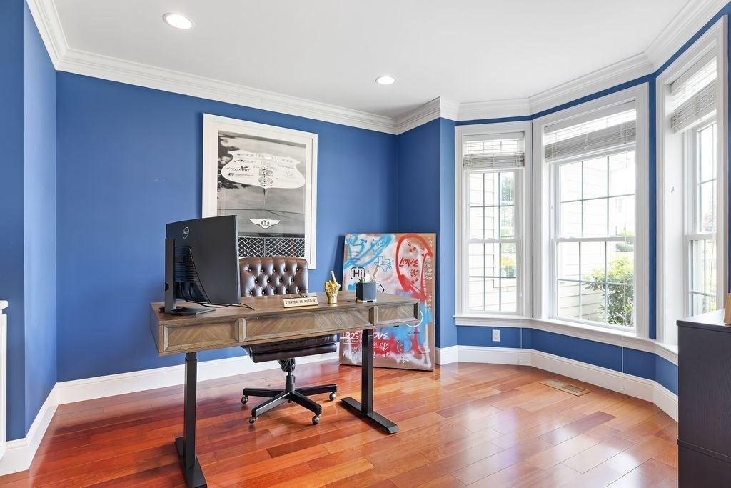 6 bed, 4+ bath apartment for rent at 19 Langdon St, Norwood — photo 13 of 42
