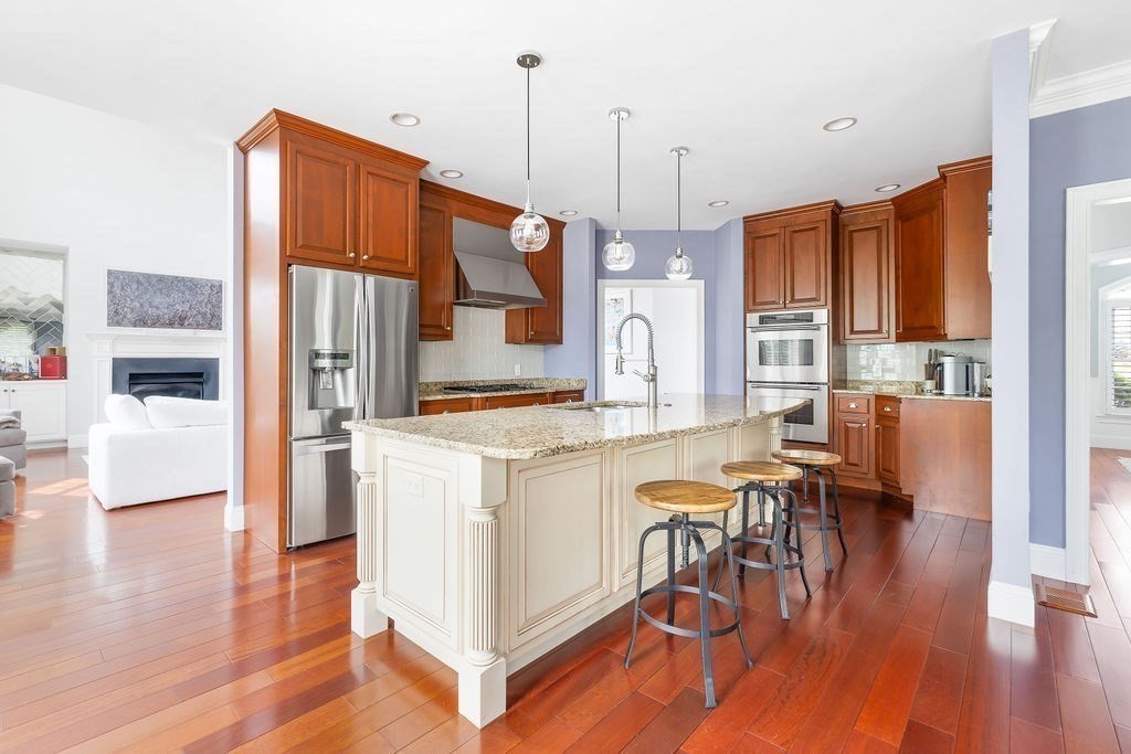 6 bed, 4+ bath apartment for rent at 19 Langdon St, Norwood — photo 7 of 42