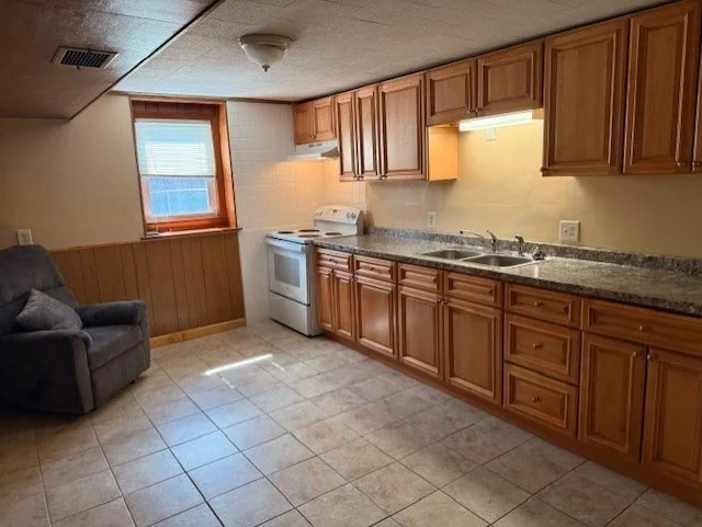 1 bed, 1 bath apartment for rent at 19 Lantern Rd Unit U:1Side, Holbrook — photo 3 of 17