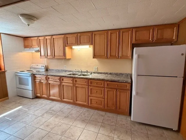 1 bed, 1 bath apartment for rent at 19 Lantern Rd Unit U:1Side, Holbrook — photo 1 of 17