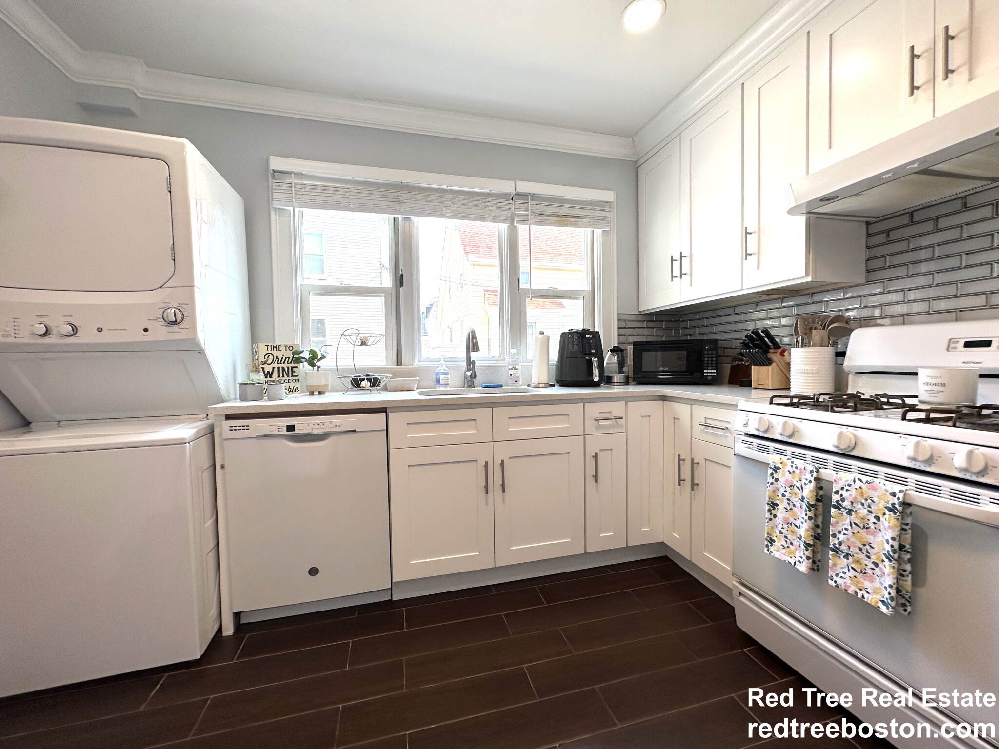 2 bed, 2 bath apartment for rent at 19 Larose Pl Unit 1, Brighton — photo 26 of 36