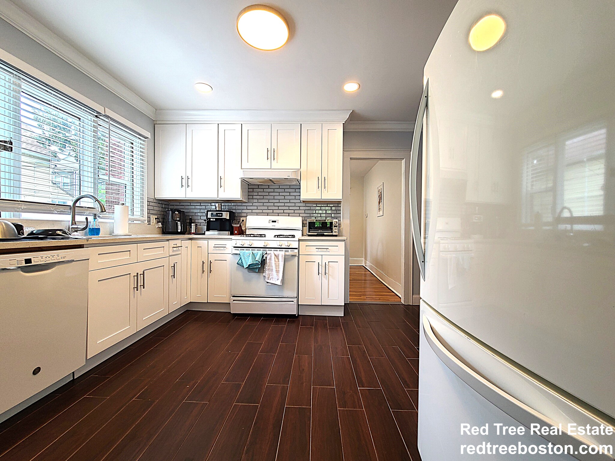 2 bed, 2 bath apartment for rent at 19 Larose Pl Unit 1, Brighton — photo 3 of 36