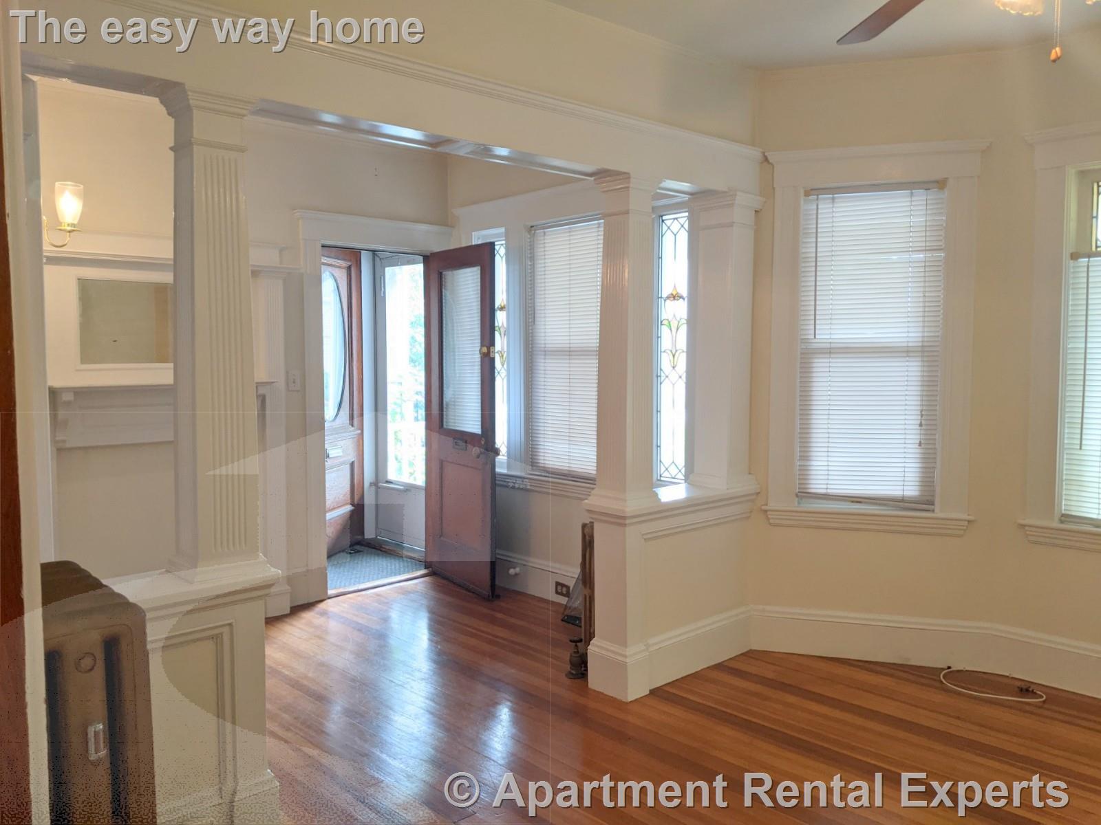 2 bed, 1 bath apartment for rent at 19 Leonard St Unit 1, Davis Square — photo 4 of 23
