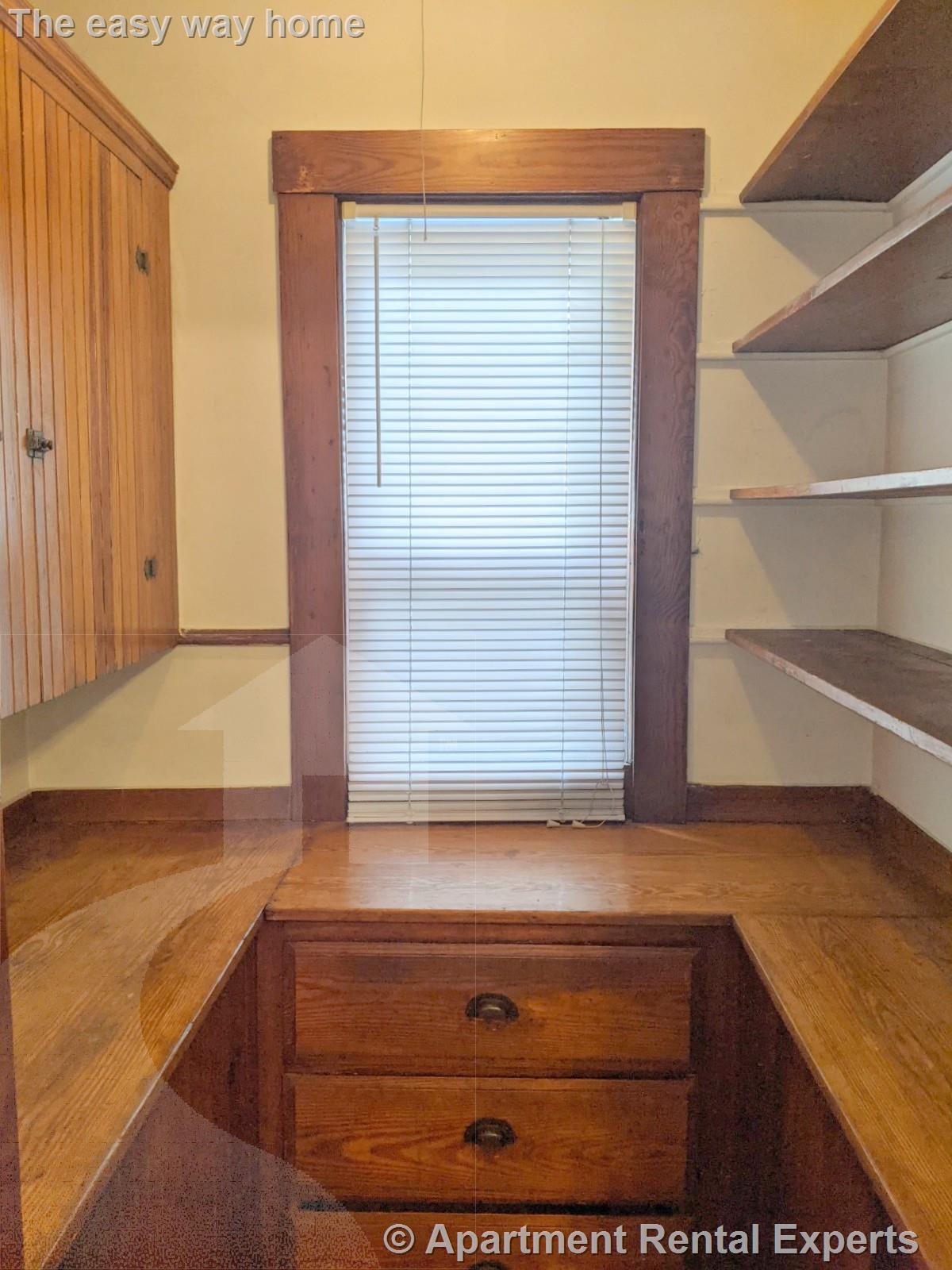 2 bed, 1 bath apartment for rent at 19 Leonard St Unit 1, Davis Square — photo 11 of 23