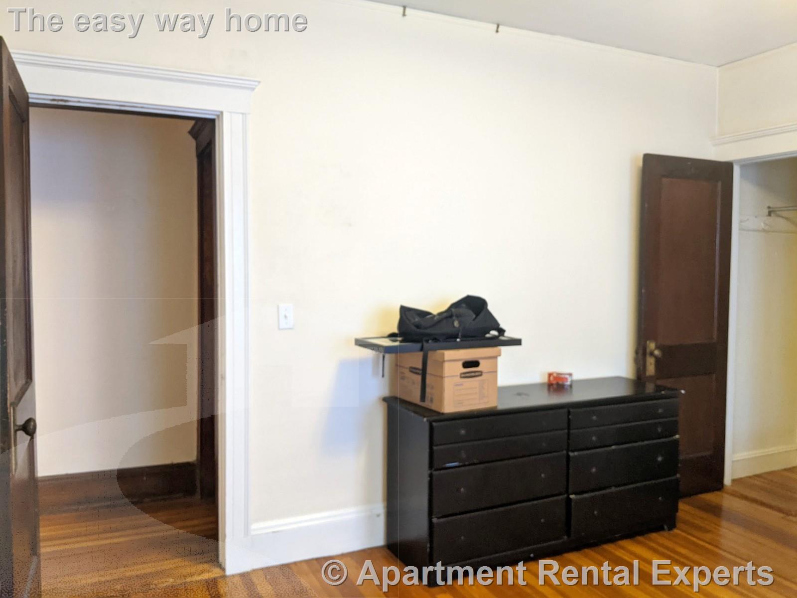 2 bed, 1 bath apartment for rent at 19 Leonard St Unit 1, Davis Square — photo 14 of 23