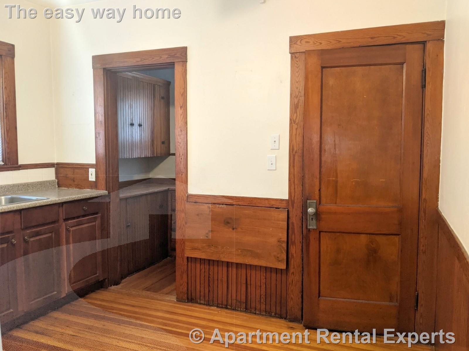 2 bed, 1 bath apartment for rent at 19 Leonard St Unit 1, Davis Square — photo 8 of 23