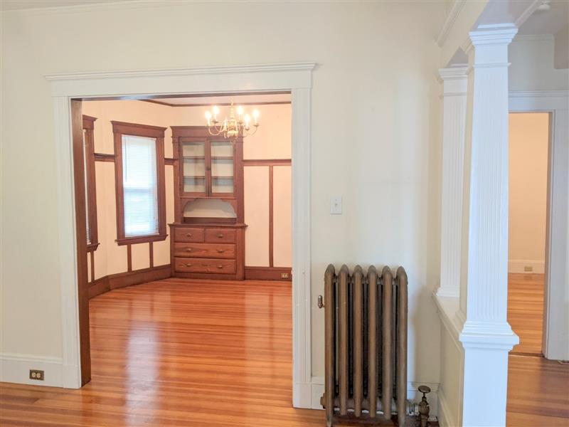 2 bed, 1 bath apartment for rent at 19 Leonard St Unit 2, Tufts — photo 3 of 23
