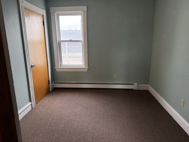 2 bed, 1 bath apartment for rent at 19 Lexington Unit 2E, Fall River — photo 8 of 10
