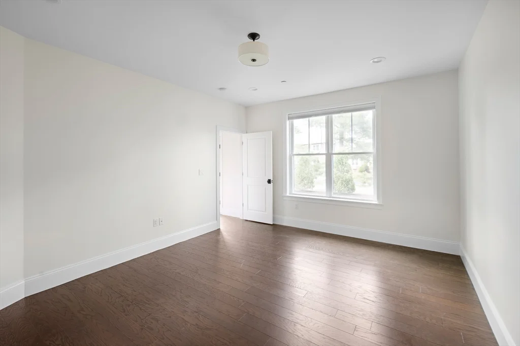 2 bed, 2 bath apartment for rent at 19 Lily Pond Ln Unit 19, Lexington — photo 14 of 38