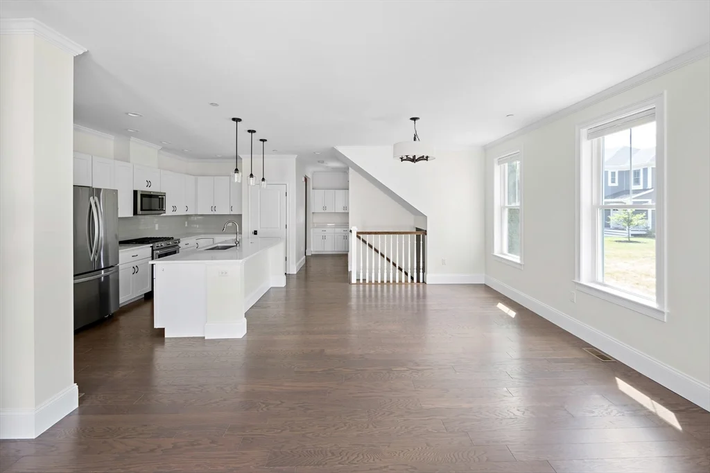 2 bed, 2 bath apartment for rent at 19 Lily Pond Ln Unit 19, Lexington — photo 11 of 38