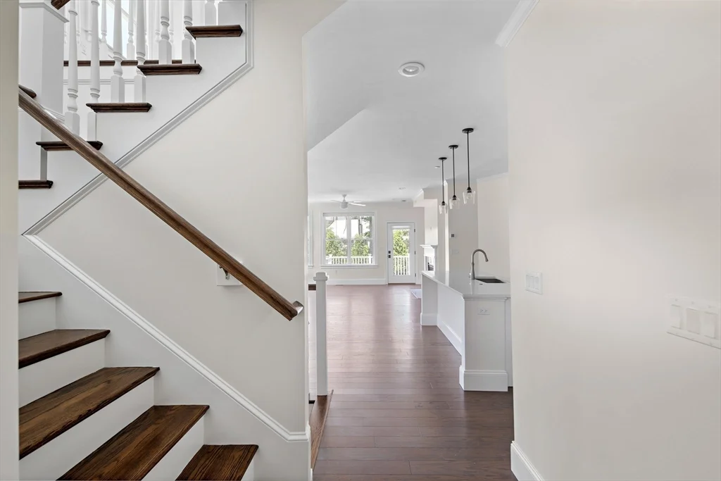 2 bed, 2 bath apartment for rent at 19 Lily Pond Ln Unit 19, Lexington — photo 21 of 38